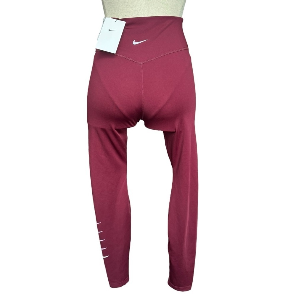 NWT Nike Tight Fit Mid Rise 7/8 Length Burgundy Berry Small - Picture 6 of 9